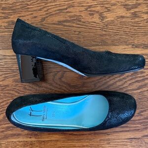 New thierry rabotin suede/patent heels
